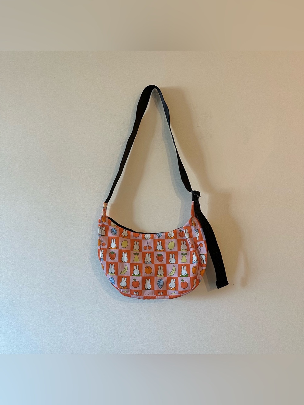 NEW Baggu UO Exclusive Medium Nylon Crescent Bag Miffy Checkered Fruit 

New wit